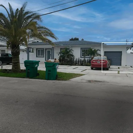 Modern 1Br Miami Apt Sleeps 3, Kitchenette L10A